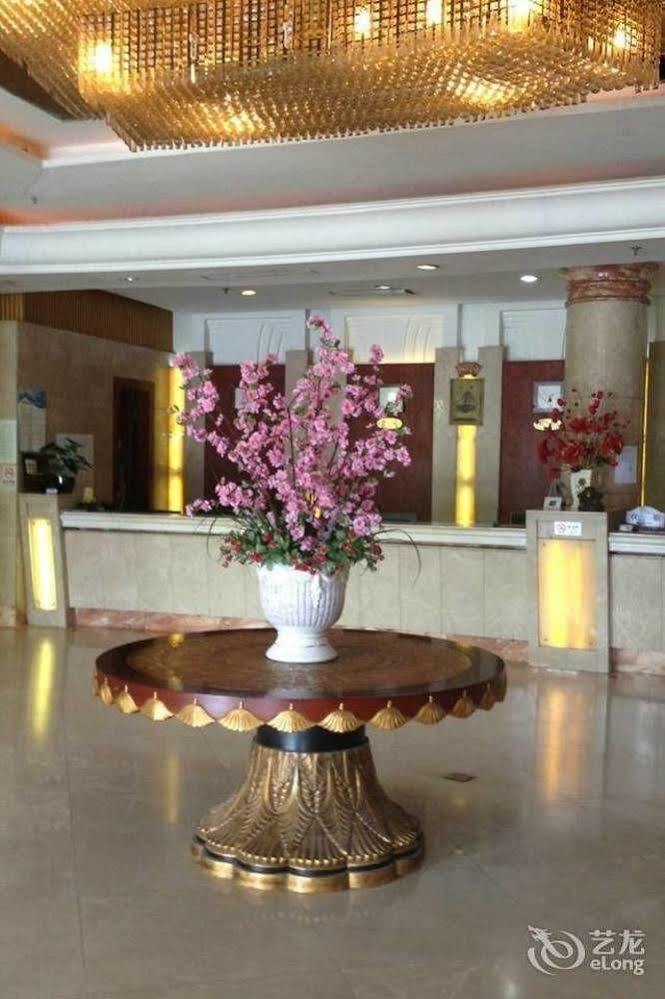 Qingpu Family Hotel Шанхай Екстериор снимка